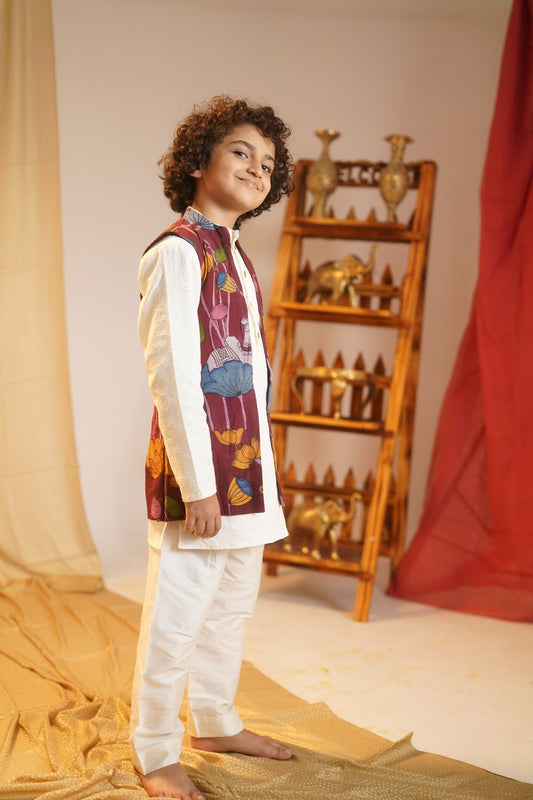 KAMADHENU |  Hakoba Kurta and Kalamkari Overcoat Set