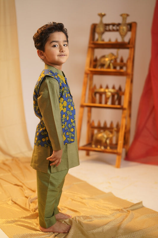 NEMALI | Boys Kalamkari Kurta Pant Set with Bandi